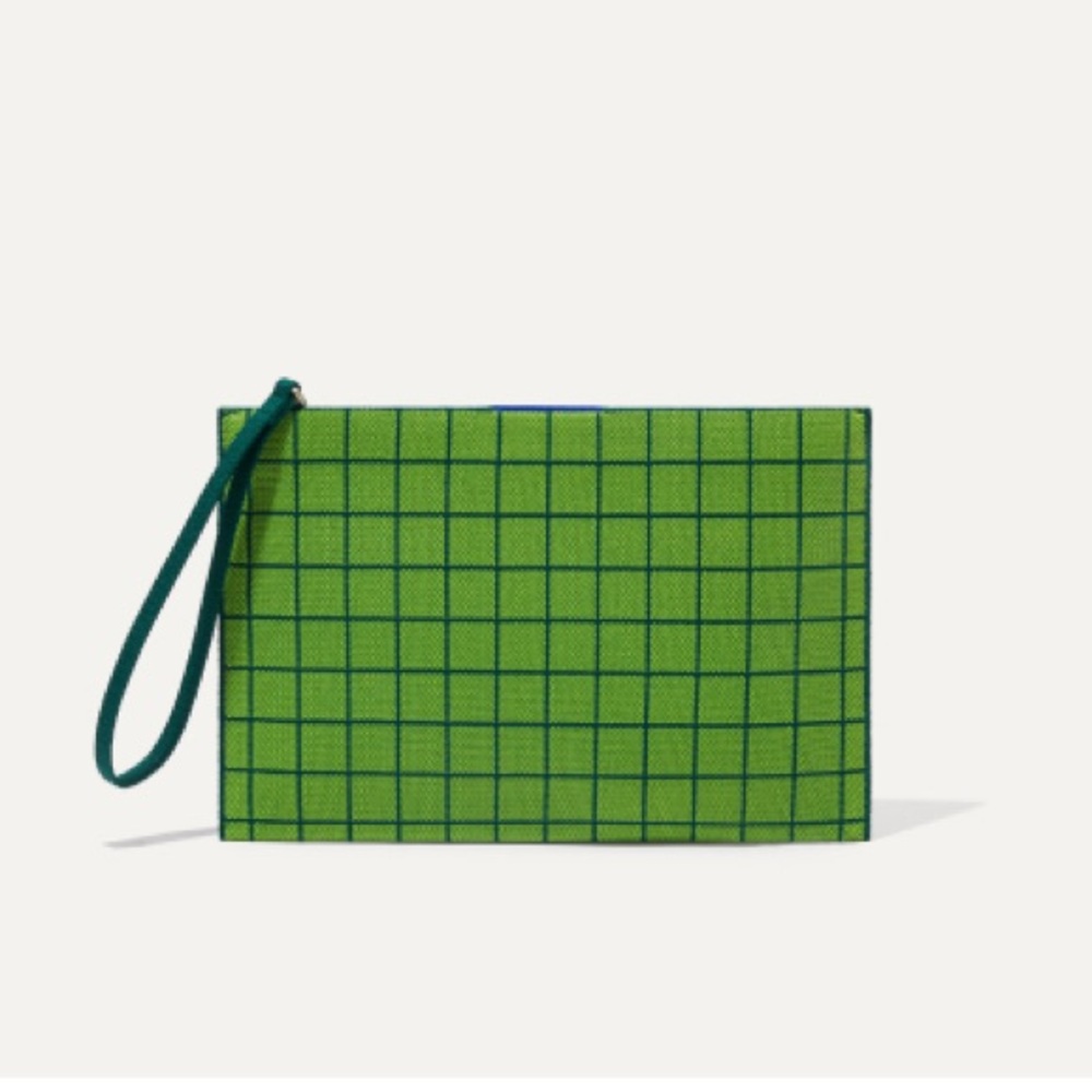Rothy's The Wristlet in Leaf Green - New in box!